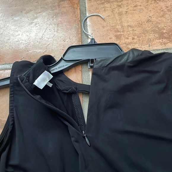 🔷 Ecru Designer Cupro Blend Keyhole Sleeveless Blouse w Leather Trim Size Small - Picture 8 of 8